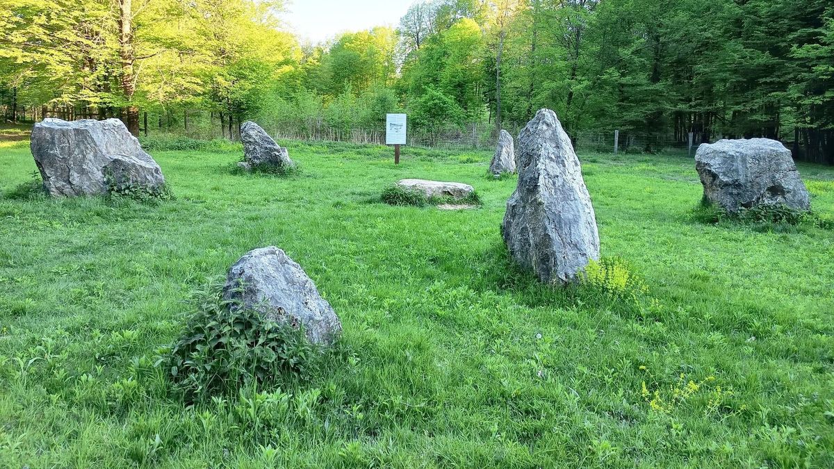 Bakonyi Napkövek – Ha hisz a varázslatban, ha nem, ide el kell jönnie! (képek, videó)