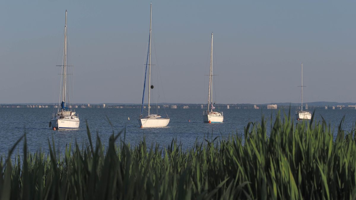 Elvonult a front, többfelé kisüthet a nap a Balatonnál