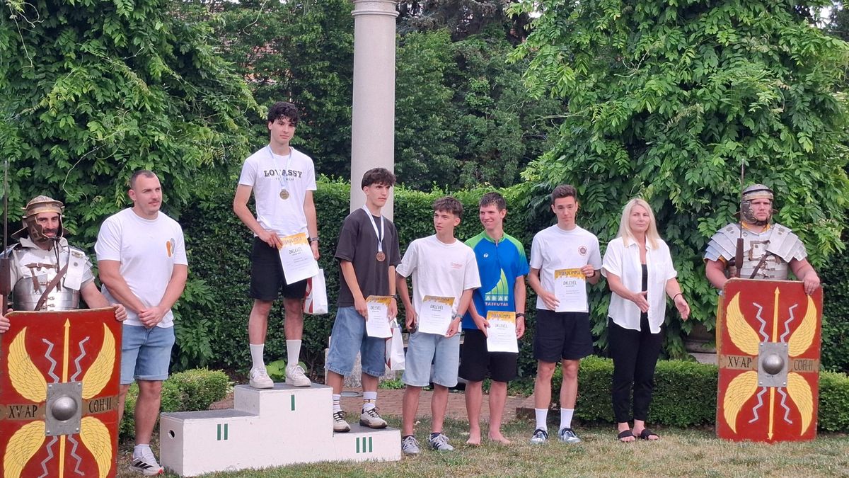 Sorozatban hatodszorra (!) első a Lovassy László Gimnázium