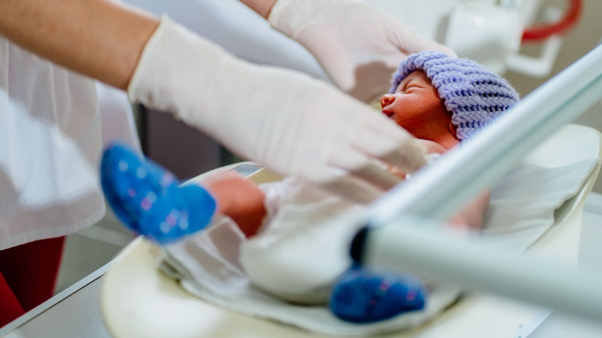 Tizenegy kisbaba érkezett egy hét alatt – íme a legfrissebb veszprémi gólyahír