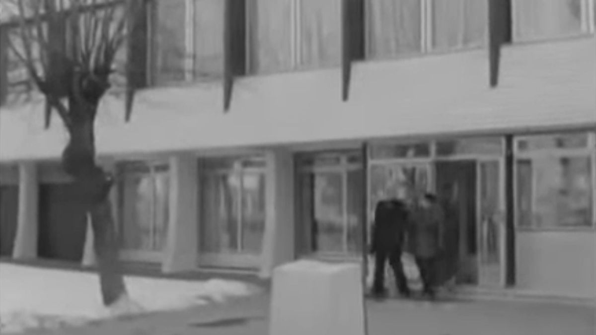 Felismeri ezeket a veszprémi helyszíneket? Itt forgatták a Kántort a nemrég elhunyt Szilágyi Tiborral