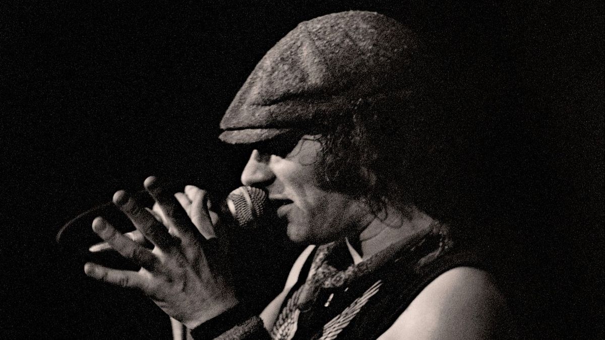 Negyvenhat éve jelent meg minden idők legsikeresebb hard rock albuma