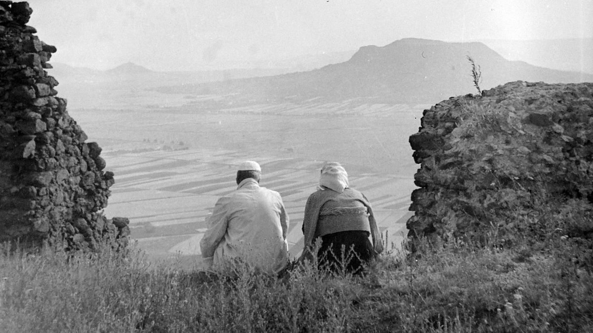 Százéves fotókon a Bakony és a Balaton legendás várai, amelyek már nagyszüleinket is lenyűgözték