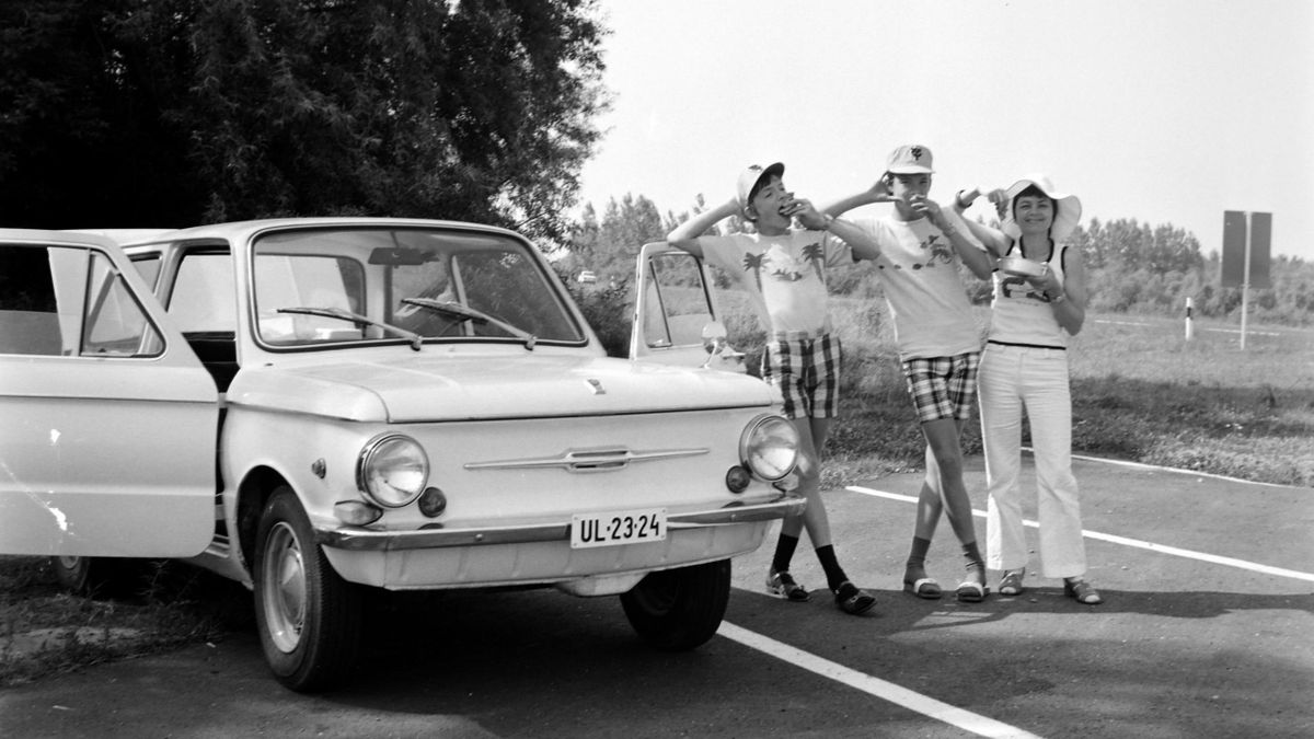 Záporjóska új garázst keres: Hruscsov bosszúját árulják a Balaton-felvidéken +fotók, videó