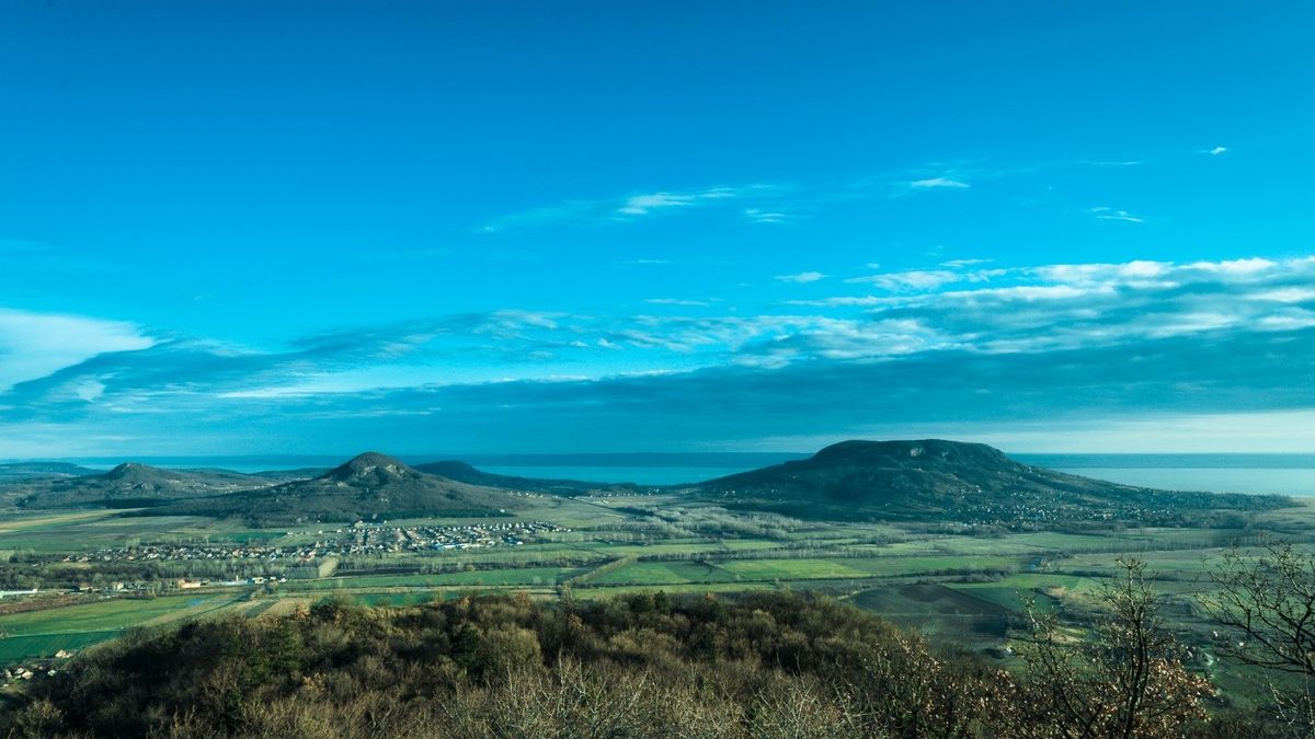 A Balaton-felvidék 10 legszebb panorámaútja autóval – ahol maga az út is úti cél