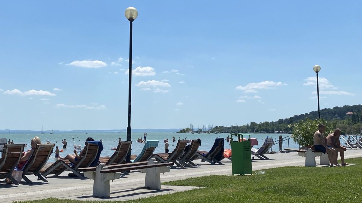 Beton helyett homokos strand jöhet Balatonalmádiban?