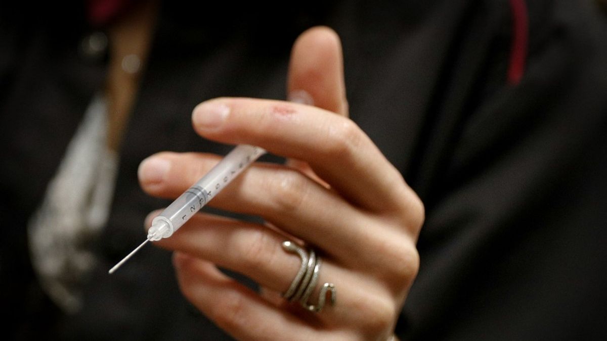 Aggasztó felfedezés: változásokat találtak a szemben a Pfizer-vakcina után