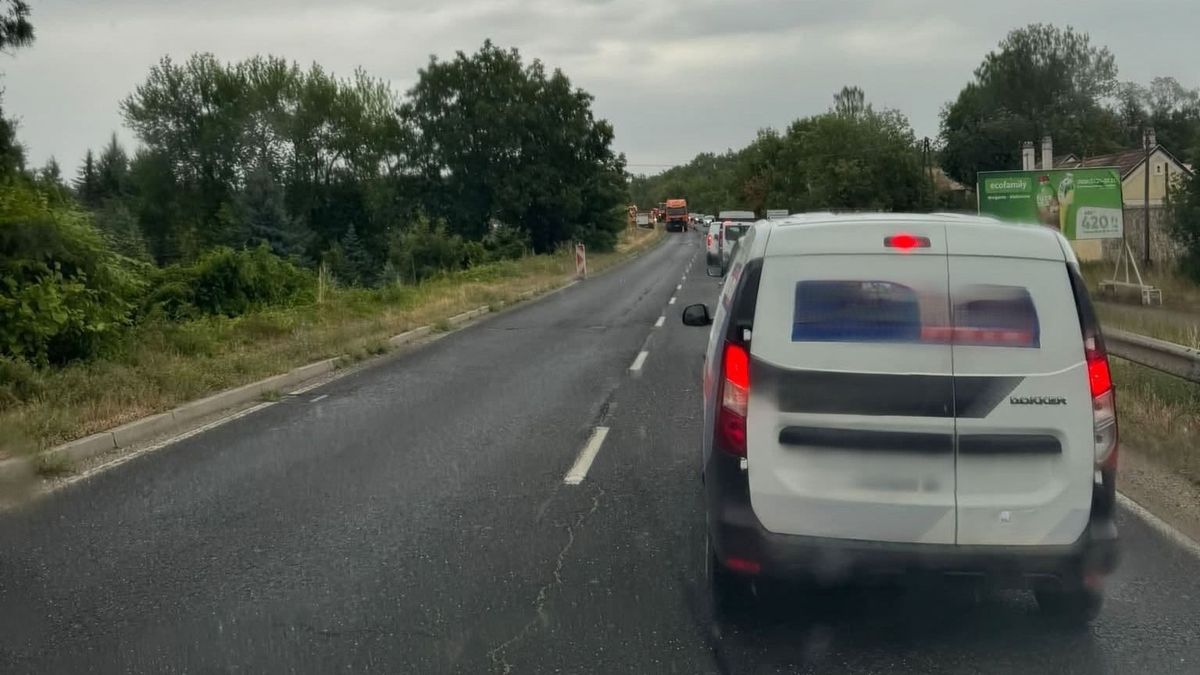 Kátyúzási munkák miatt félpályás lezárás van Veszprémben