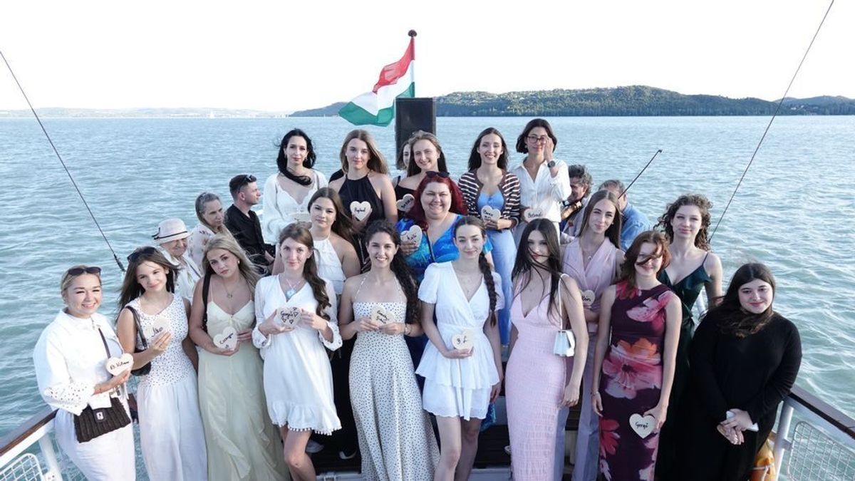 Ilyen idő lesz szombaton a Balatonnál – Elmossa az eső a füredi Anna-bált? +videó!