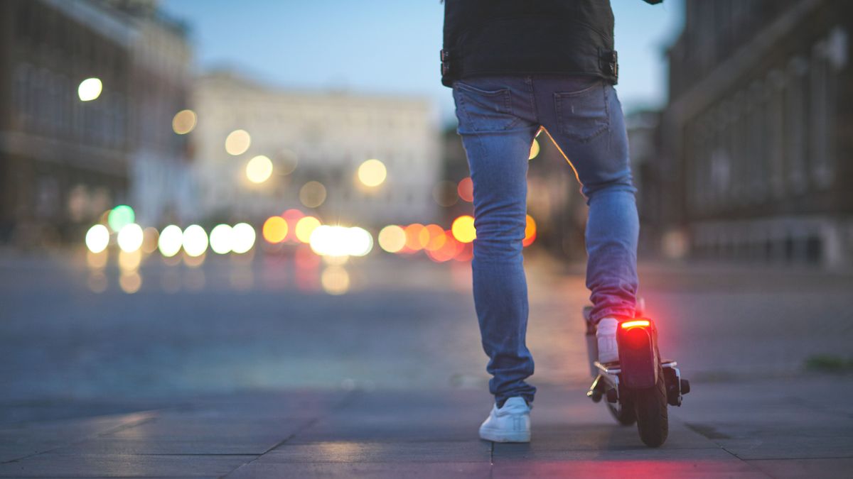 Nem sokáig örülhetett a zsákmánynak: még a lopás napján elfogták a pápai rollertolvajt