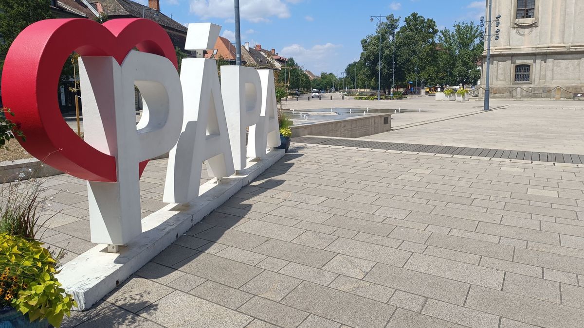 Egyre többen panaszkodnak a száguldozó rolleresekre Pápán