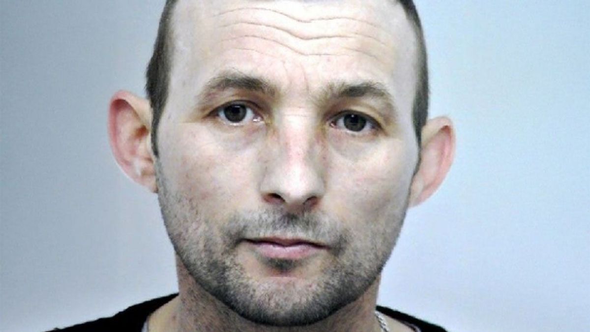 Elgázolta az igazoltató rendőrt, majd elmenekült – félmillió forint jár a nyomravezetőnek
