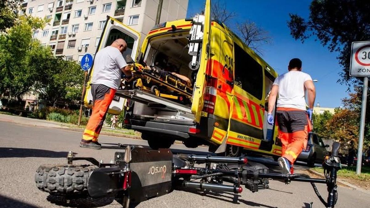 Új részletek derültek ki a balatonkenesei rollerbalesetről, súlyosan megsérült az egyik fiú