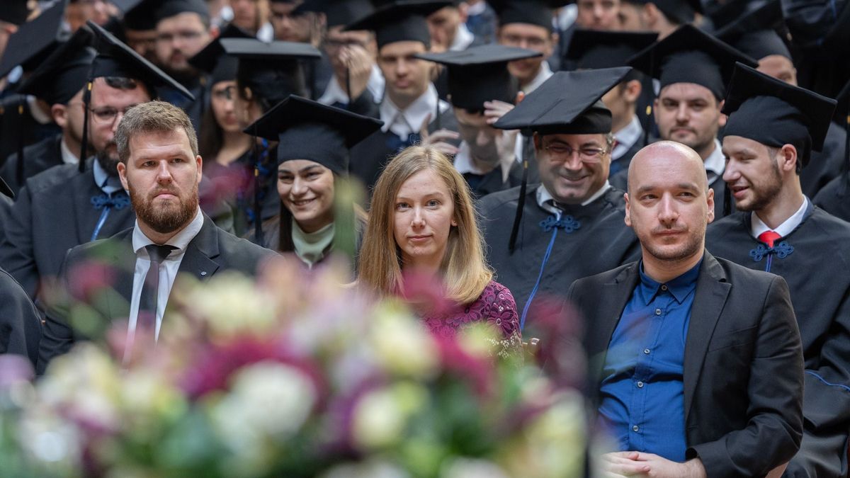 Útravalót kaptak a jövő informatikusai a diploma mellé (galéria)