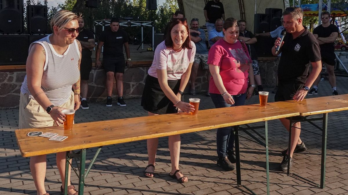 Rekordszámú érdeklődő és százféle sör az alsóörsi sörfesztiválon (+ fotók, videó)