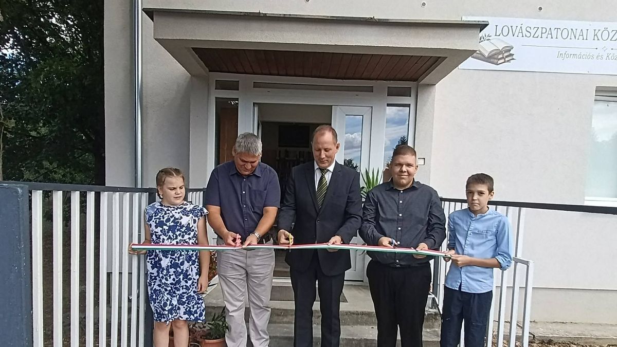Új fejezet kezdődött a Lovászpatonai Könyvtár életében (galéria)