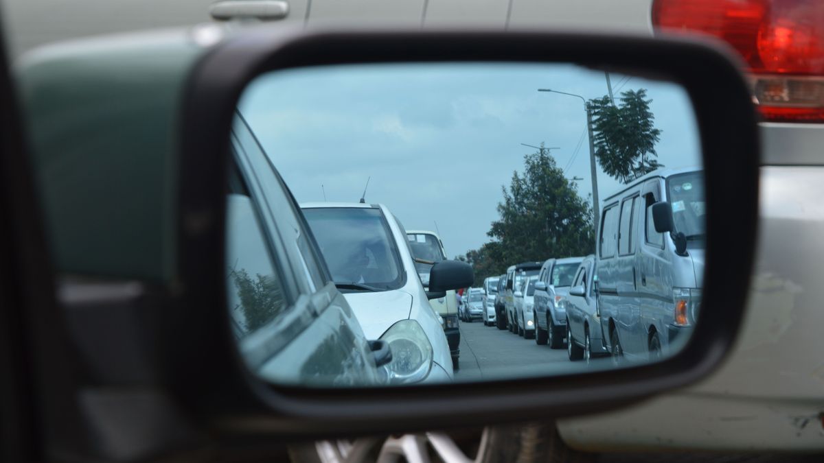 Indulna haza a Balatonról? Már 13 kilométeren araszol a forgalom az M7-esen