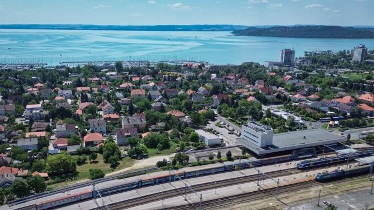 Többen választják idén a balatoni vonatokat, tovább nőtt az utasforgalom