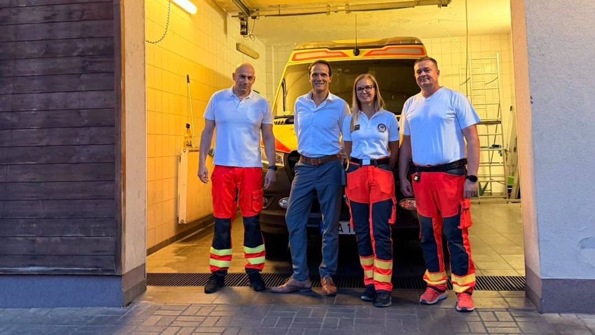 Személyesen egyeztetett a Veszprém vármegyei mentősökkel az OMSZ megbízott főigazgatója +fotók