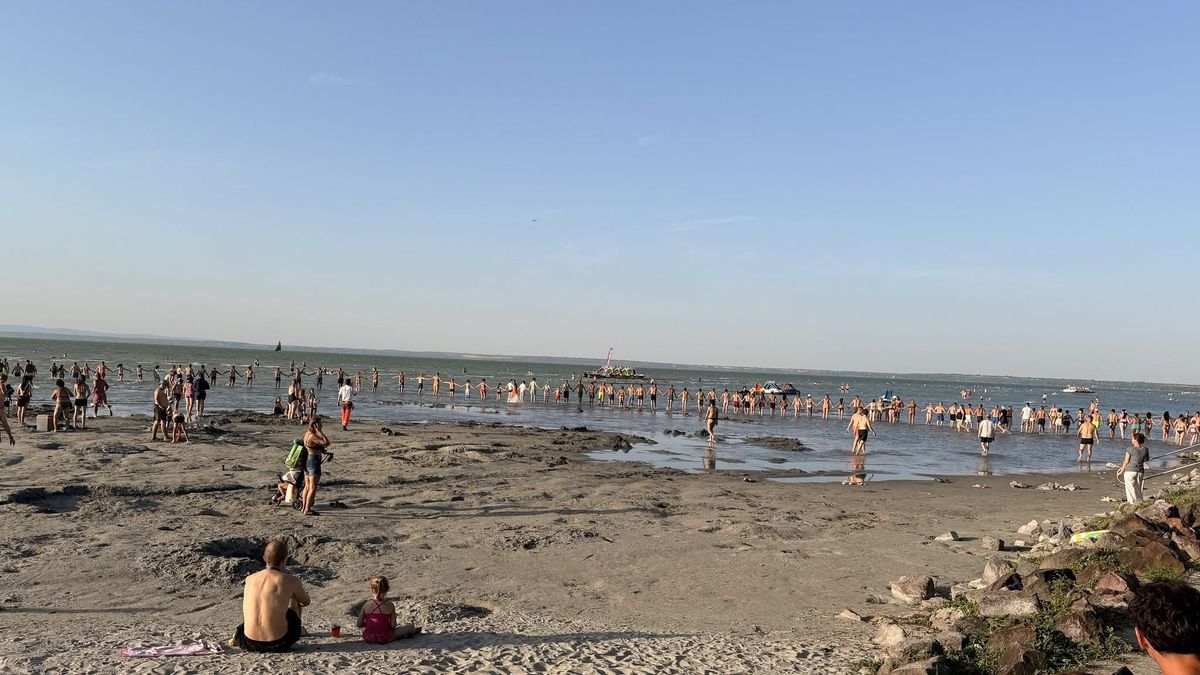 Szívszorító percek a Balatonnál: az egész strand az eltűnt kisfiút kereste (+helyszíni fotók)