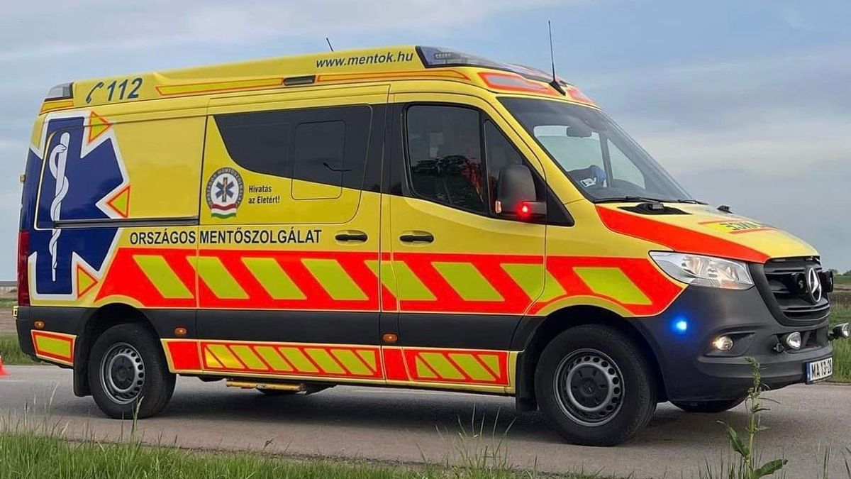 Két személyautó karambolozott Szentimrefalván, a mentőket is riasztották