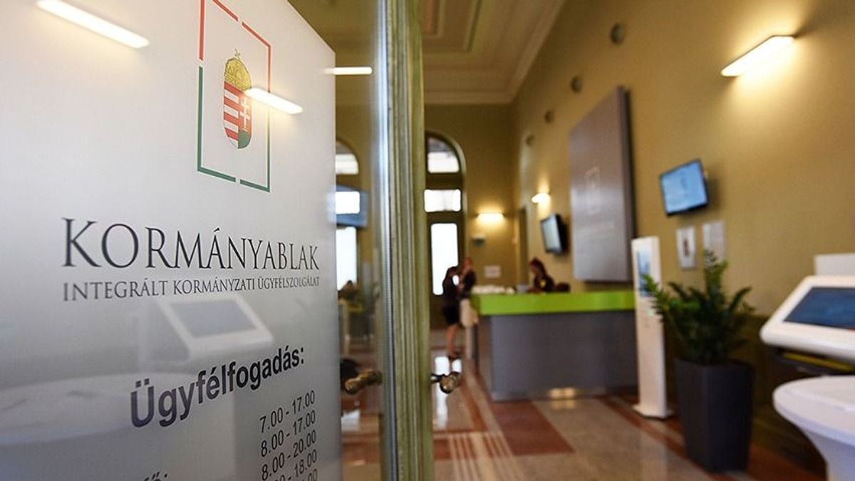 A hőség miatt változik az ügyfélfogadás több Veszprém vármegyei kormányablakban