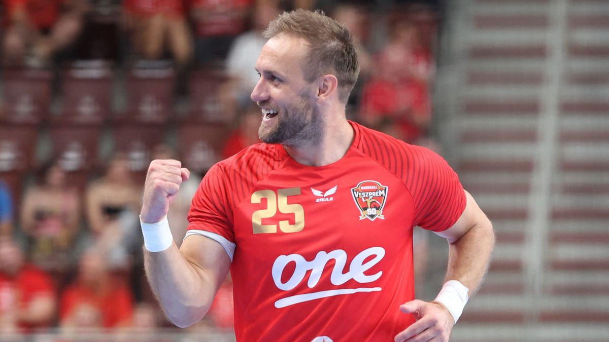 A One Veszprémé lett a szezon első trófeája
