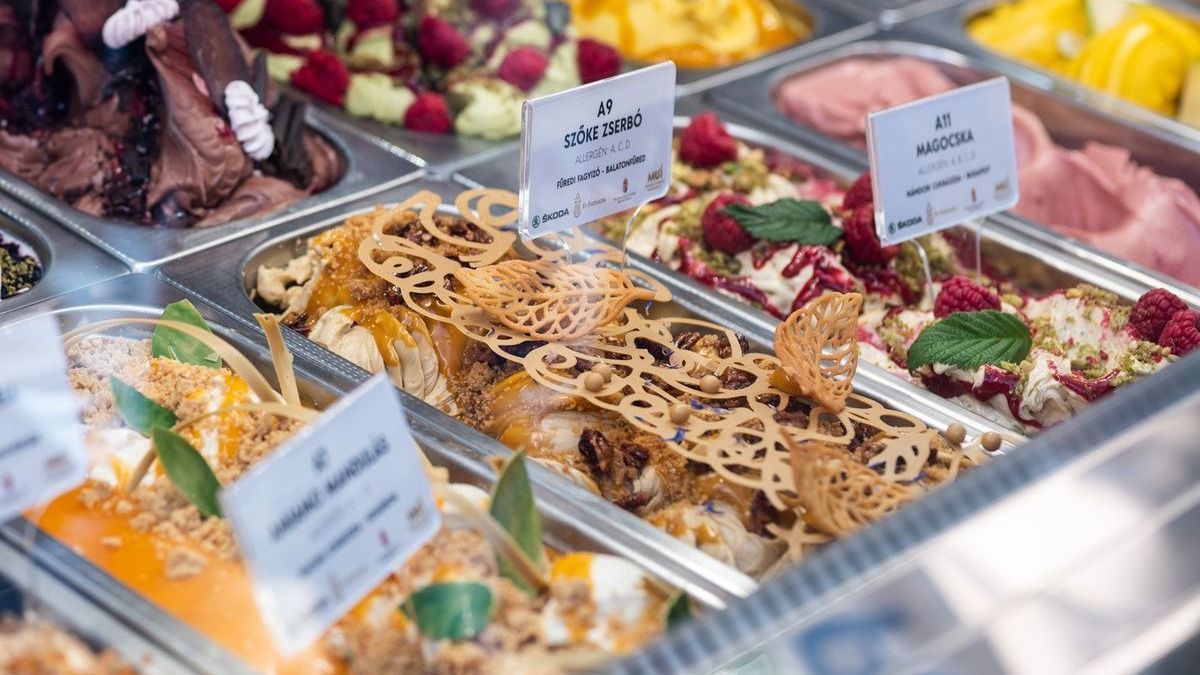 Ezt az 5 fagyizót imádják a vendégek a Balatonnál, mutatjuk a rangsort a vélemények alapján
