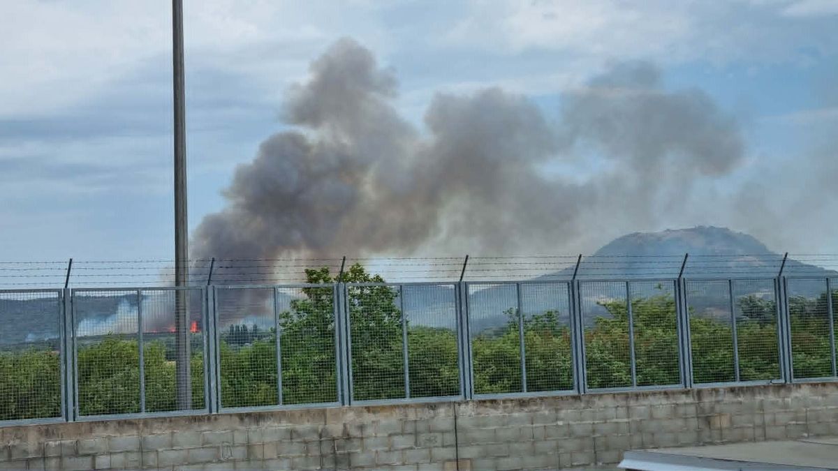 Újabb nagy tűz ütött ki Tapolcán, kilométerekről látszik a hatalmas füstoszlop (+videók)