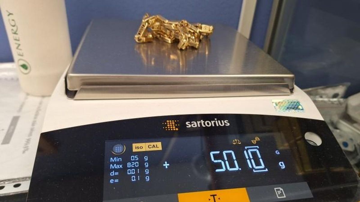 Több mint egymillióért árul a NAV Veszprémben egy arany nyakláncot