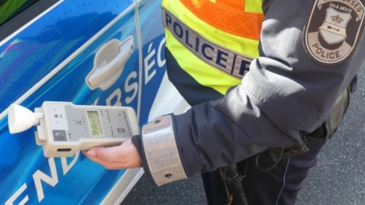 Razzia a Balatonnál: 12 sofőrnél jelzett a szonda +videó