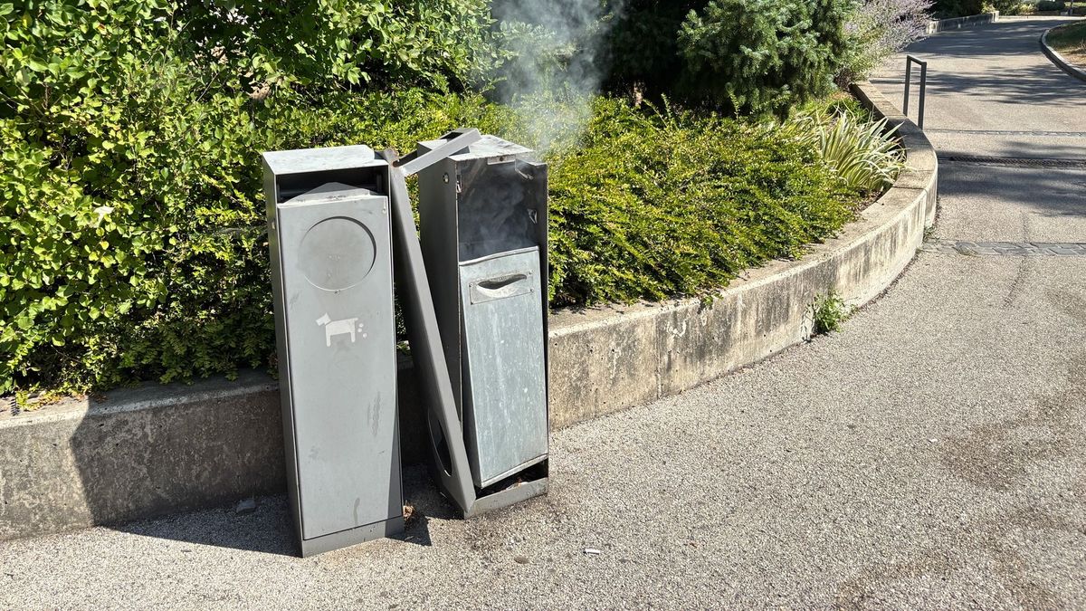 Cigarettacsikk miatt gyulladhatott ki egy virágláda és egy kuka Veszprémben (galéria + videó)