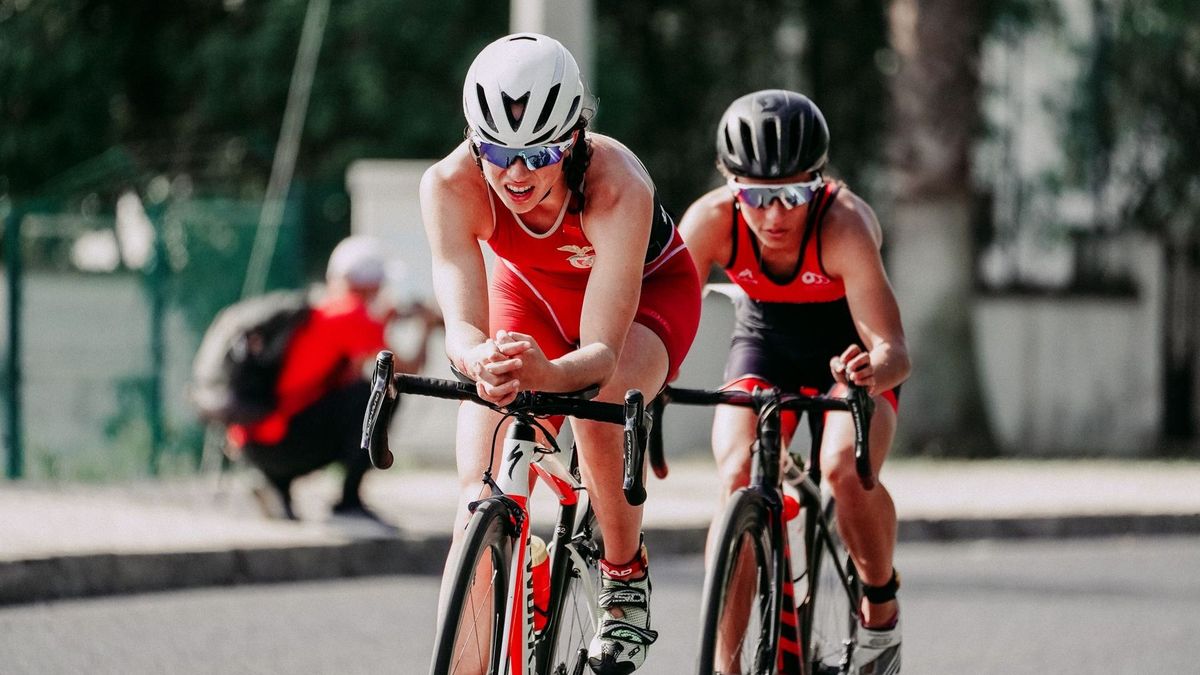 Kárpáti Ákos és Kulcsár Amira Zsóka nyerte a duatlon országos bajnokságot Ajkán