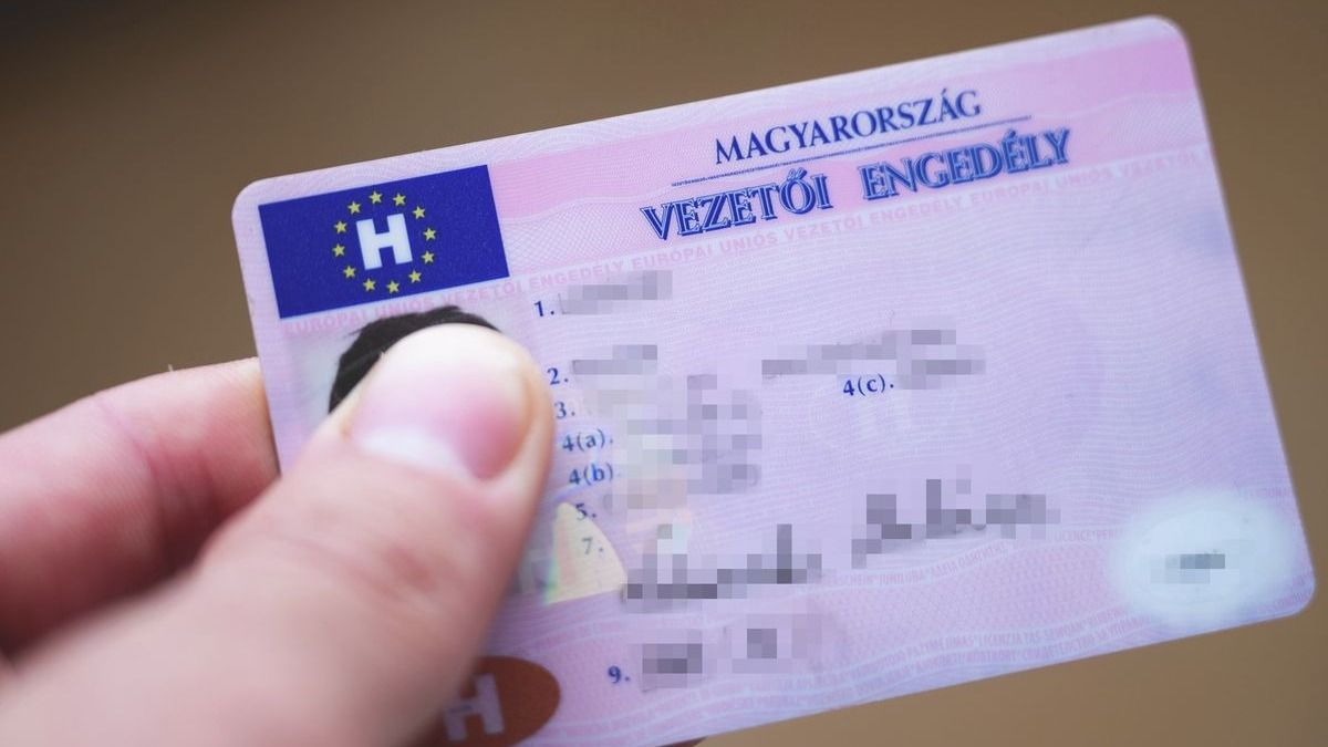 Bevonták a jogosítványát, ezért azt hazudta, hogy elvesztette