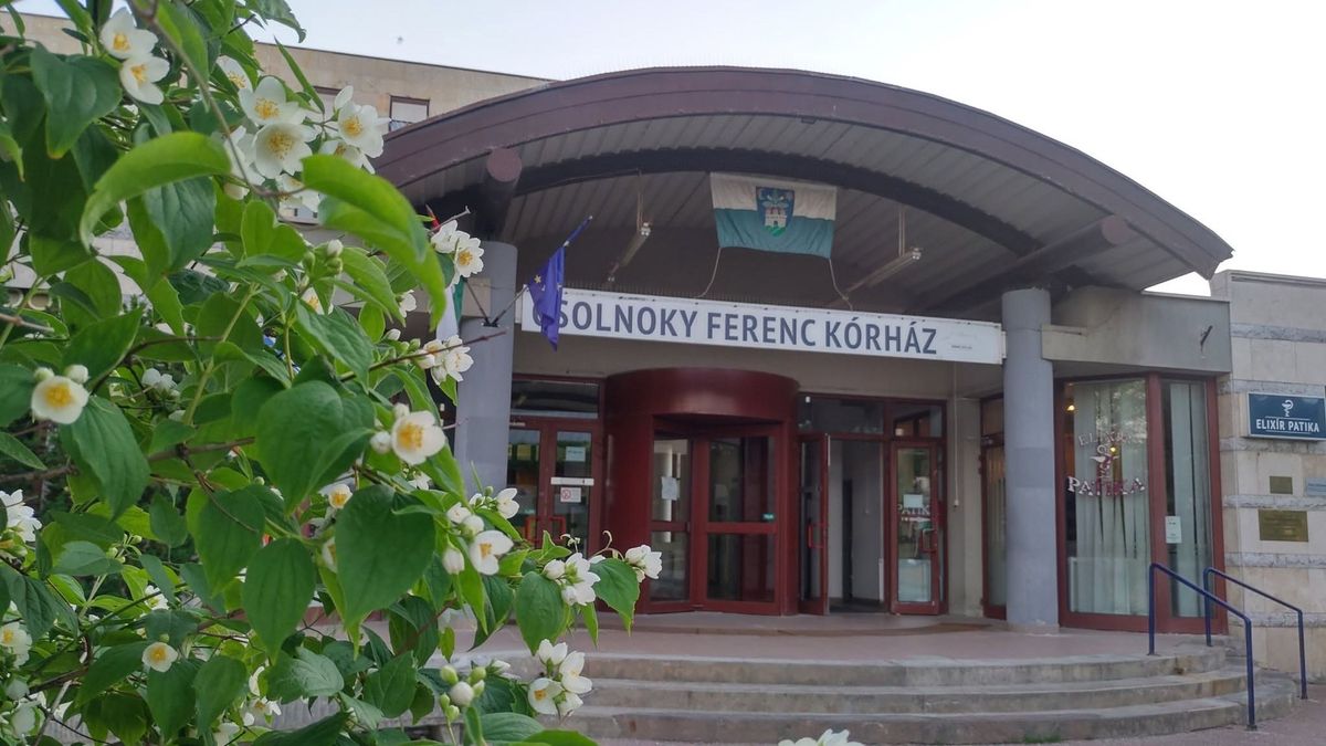 „Elég volt!” – kiáll munkatársa mellett a veszprémi kórház egy Facebook-bejegyzés miatt