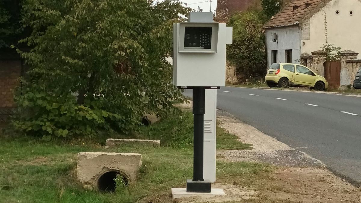 Traffiboxot telepítettek a Veszprém megyei településen, már tesztüzemben működik