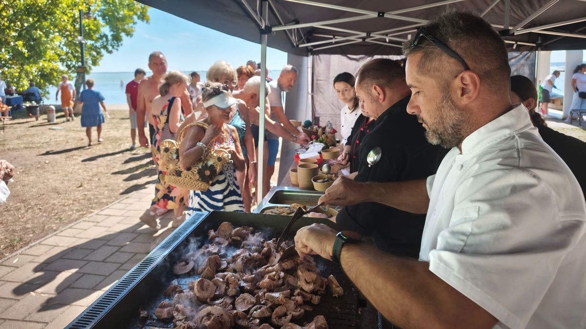 Bakonyi ízek a Balatonnál – receptek titkai, amikért sorban álltak a strandon (+ képek)