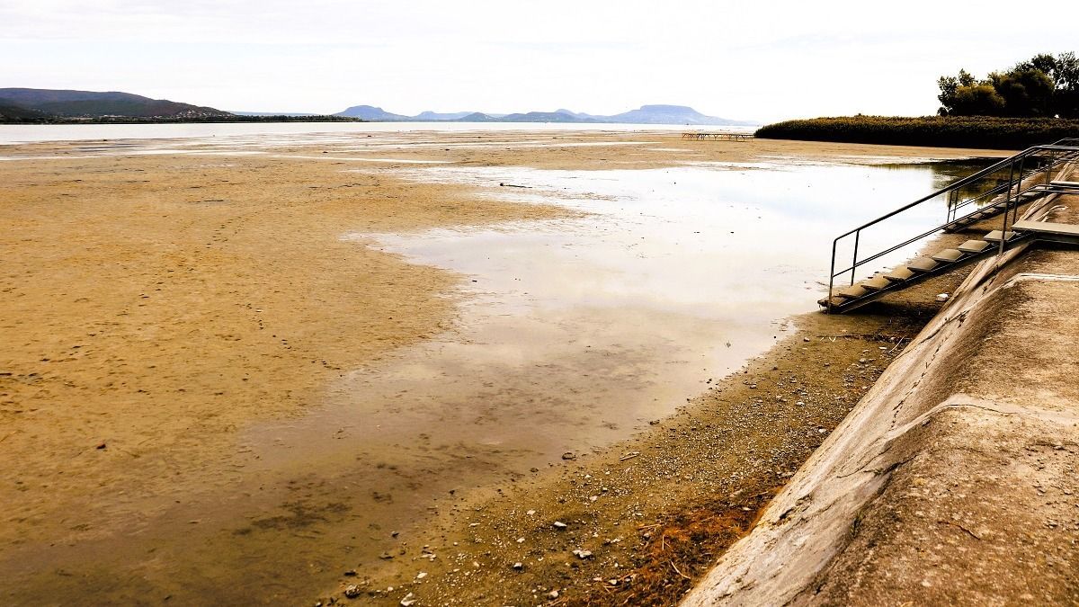 Volt már ennél kevesebb víz is a Balatonban, de most más miatt aggódnak a kutatók