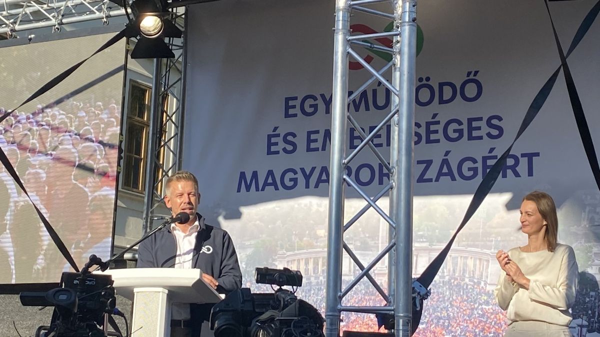 Magyar Péter Veszprémben: a választók kérjék számon a kampányprogram teljesítését! (+ fotók, videók)