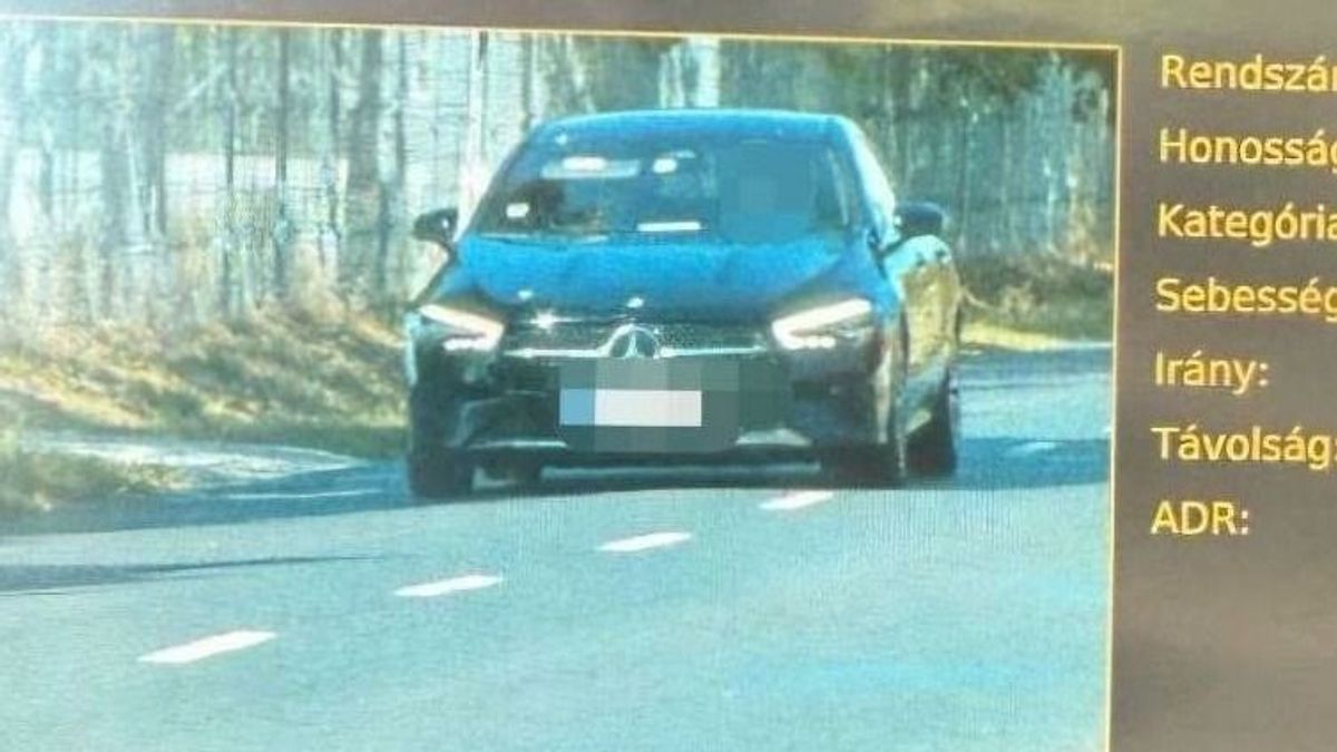 Lakott területen közel 130-cal repesztő sofőröket kapcsolt le a rendőrség