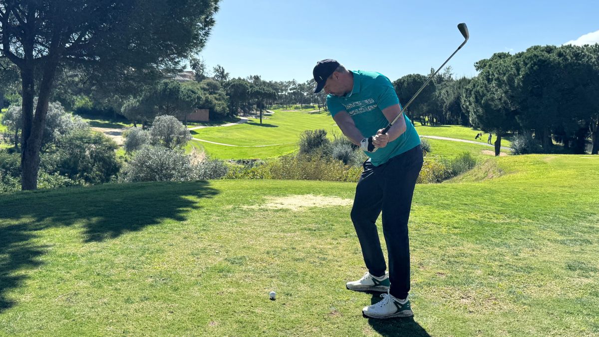 Golflabdára cserélte a kézilabdát a veszprémi legenda