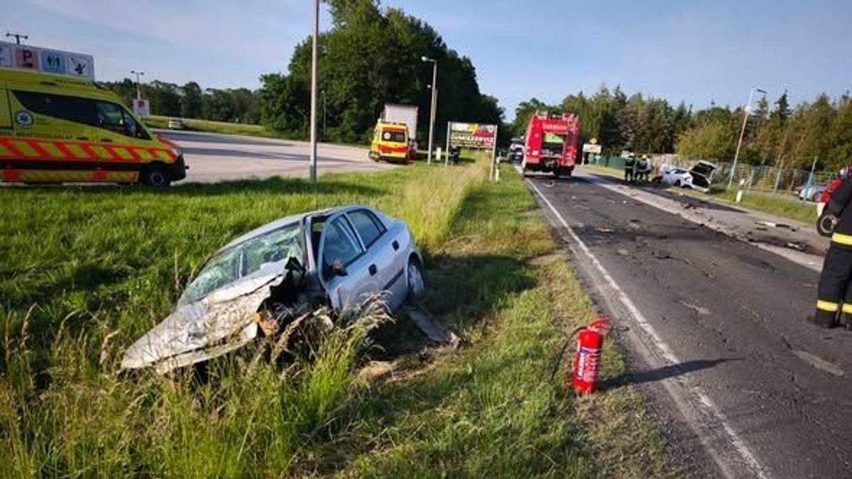 Szemtanúkat keres a rendőrség a 8-as főúton történt súlyos baleset után