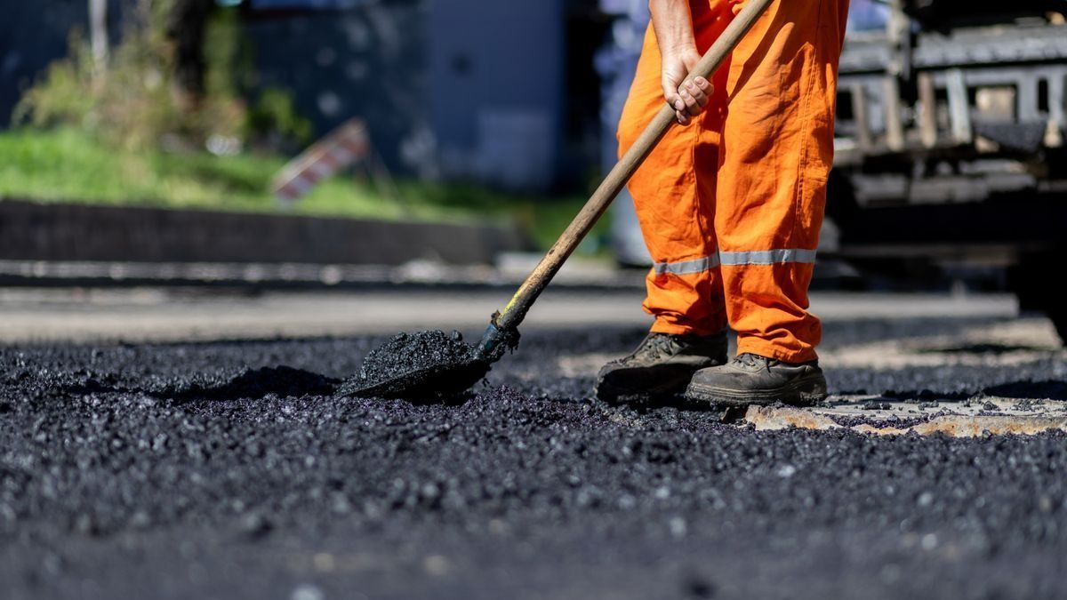 Egy hétre lezárják a Zichy-kastély felé vezető út egy szakaszát Várpalotán