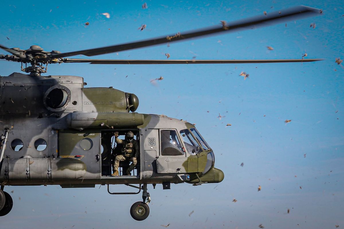 Es Programme Helikopter oktatóképző program: történelmi siker Pápán