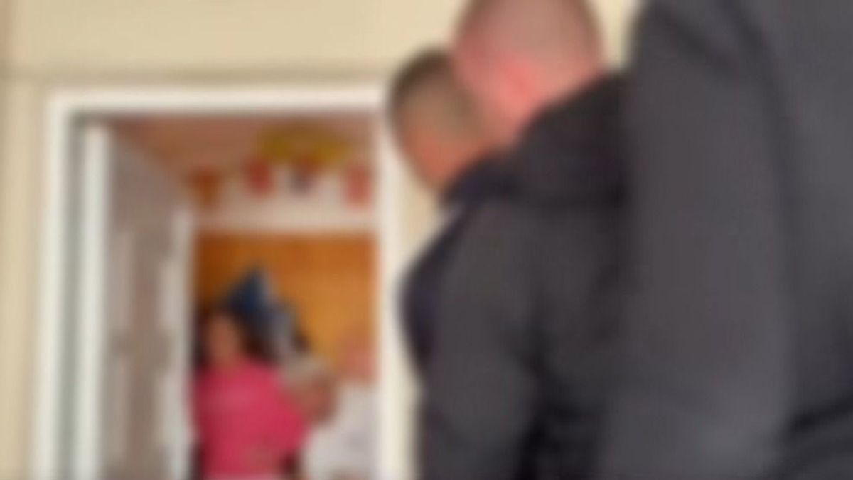 Lakásokat bérelt, nőket szervezett be, keresetük felét pedig megtartotta (videó)