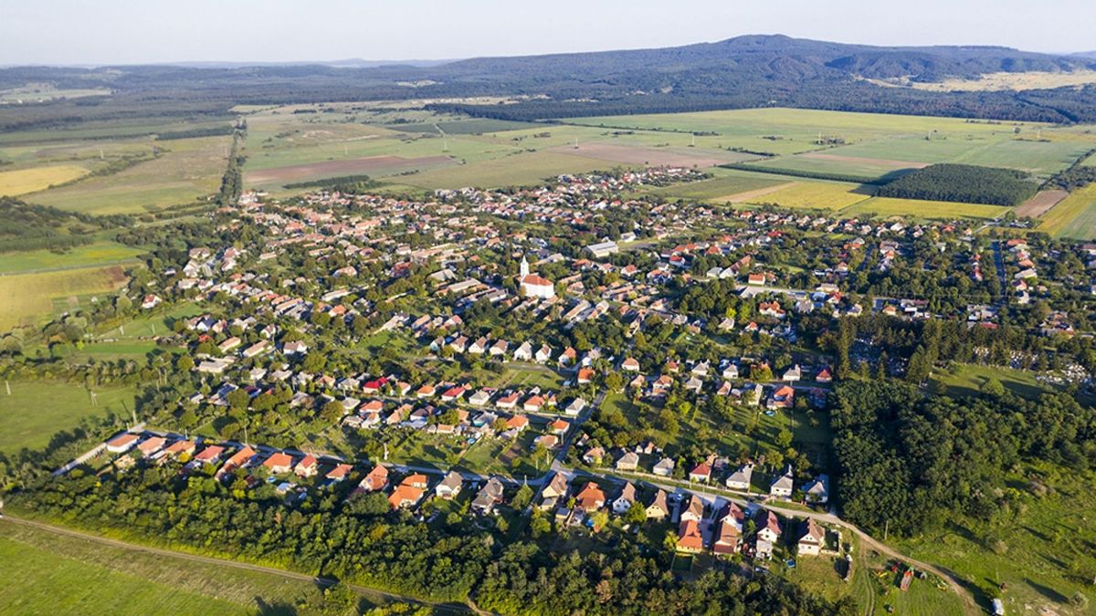 Hatalmas energiaközpont készül Nyirádnál, három nagyfeszültségű állomás is épülhet